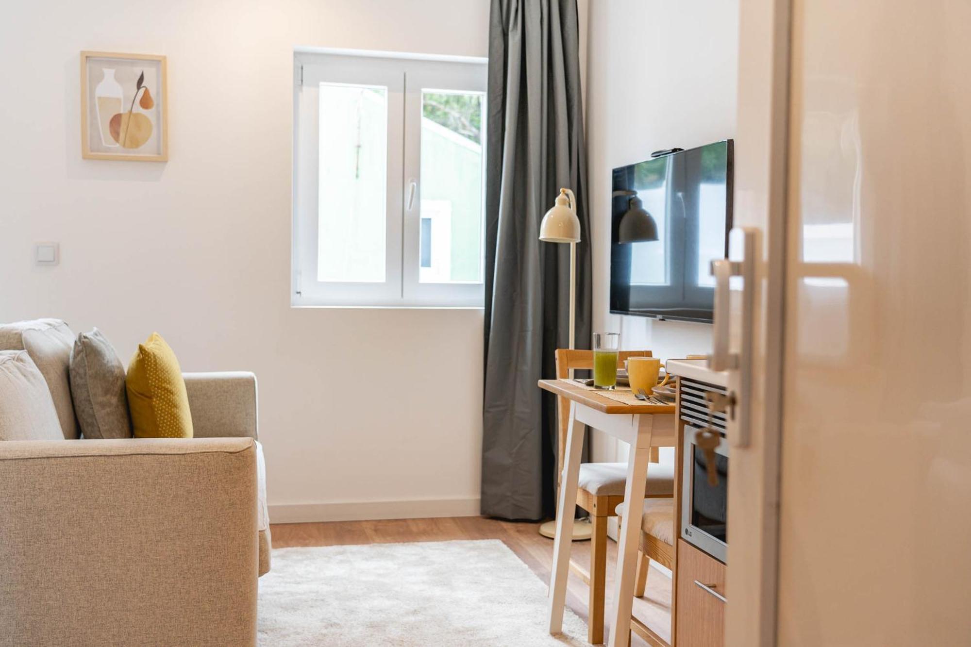 Blue Charm - Campolide Apartments Lisbon Luaran gambar
